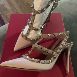 SOLD BNWT Valentino Rockstud Ankle strap